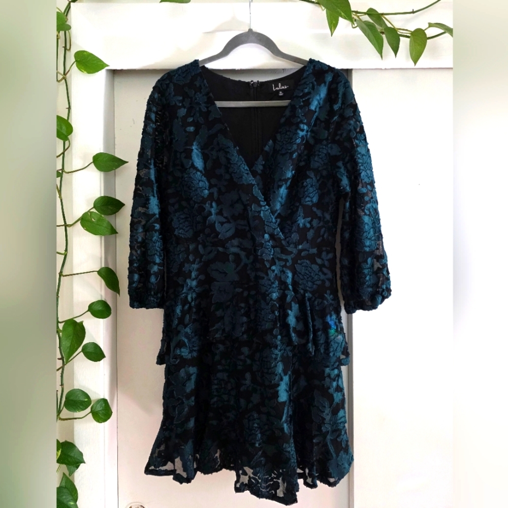 Lulu's Black and Green Floral Lace Dress